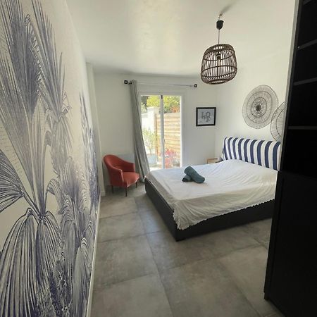 Azur Appart 4 Pers - Parking - Terrasse - 10Min Du Centre Cassis Kültér fotó